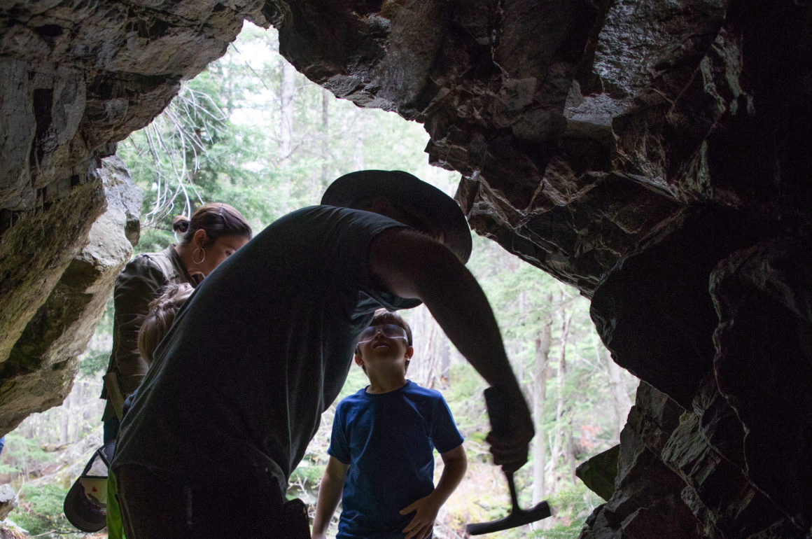 Hiden, cave, geology lesson, Lost Creek State Park
